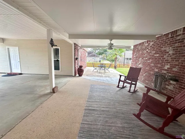 $315,000 | 12238 South Milstead Place, Baton Rouge, LA 70818