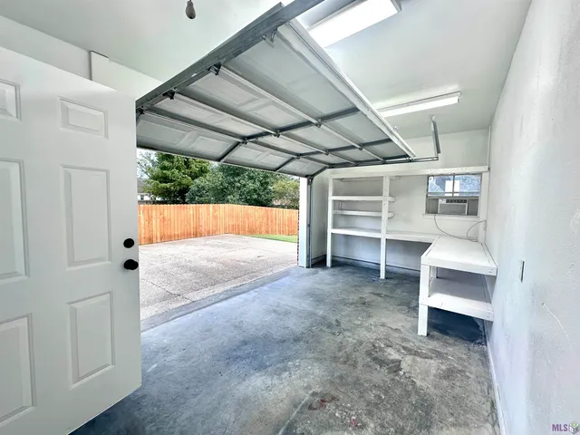 $315,000 | 12238 South Milstead Place, Baton Rouge, LA 70818