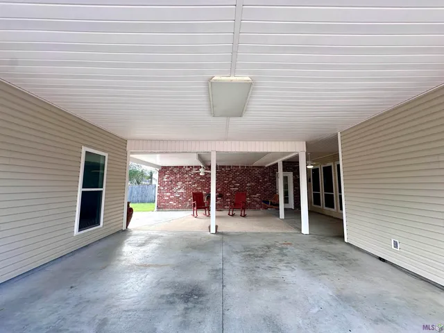 $315,000 | 12238 South Milstead Place, Baton Rouge, LA 70818