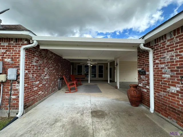 $315,000 | 12238 South Milstead Place, Baton Rouge, LA 70818