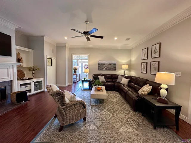 $315,000 | 12238 South Milstead Place, Baton Rouge, LA 70818