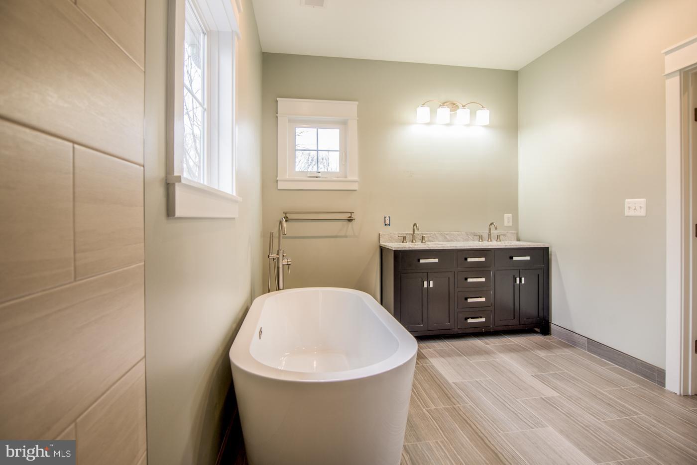2008 Shenandoah Road Alexandria, VA 22308 - Photo 22 of 29 Luxurious Master Bathroom with Soaking Tub