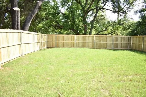 $1,675 | 1216 West Nelson Street, Denison, TX 75020
