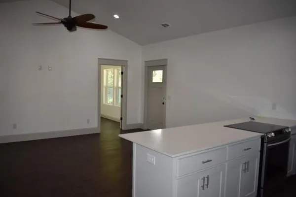 $1,675 | 1216 West Nelson Street, Denison, TX 75020