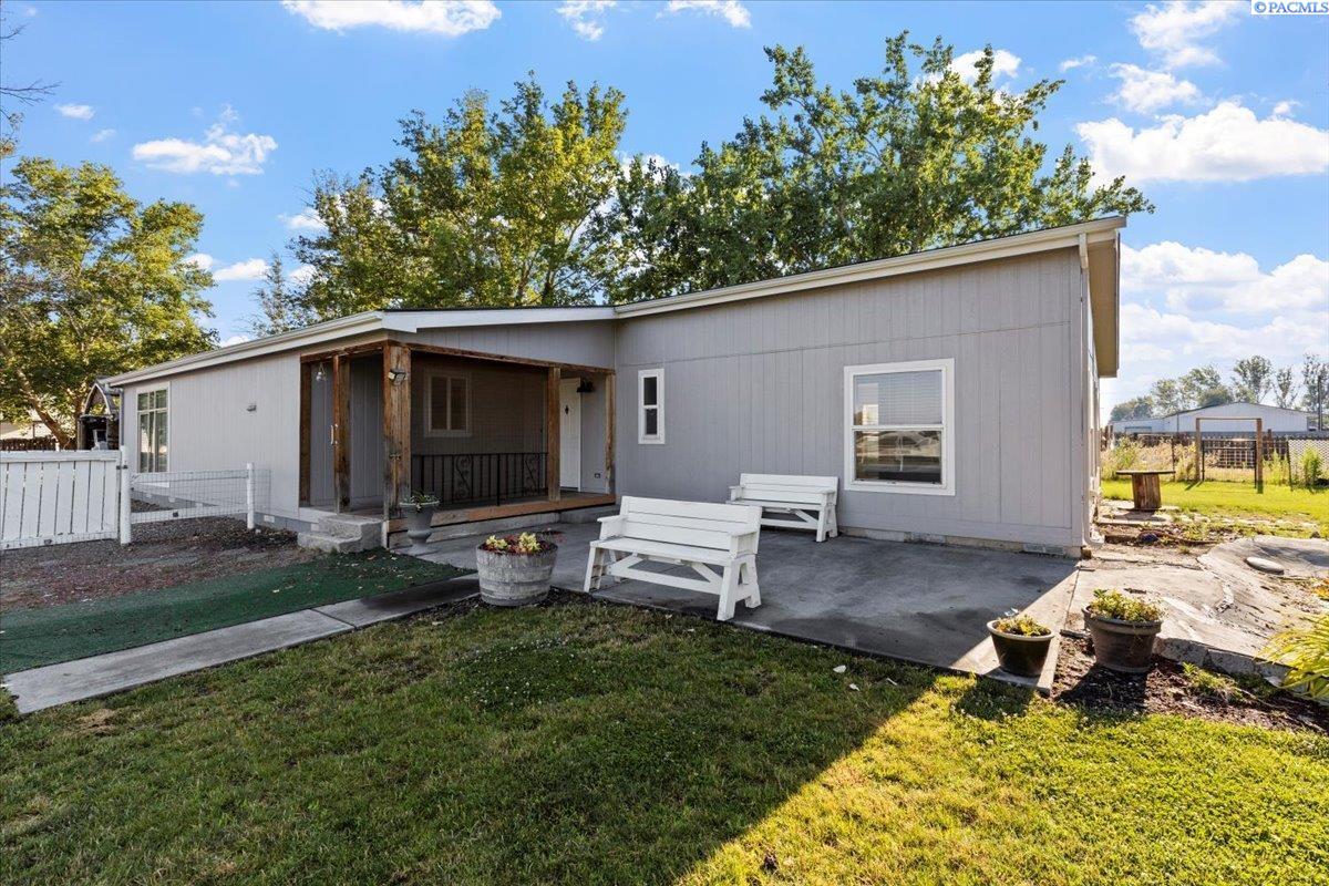 23904 South Ruff Prairie Southeast Kennewick, WA 99337 - Photo 8 of 41 Gallery Image 8
