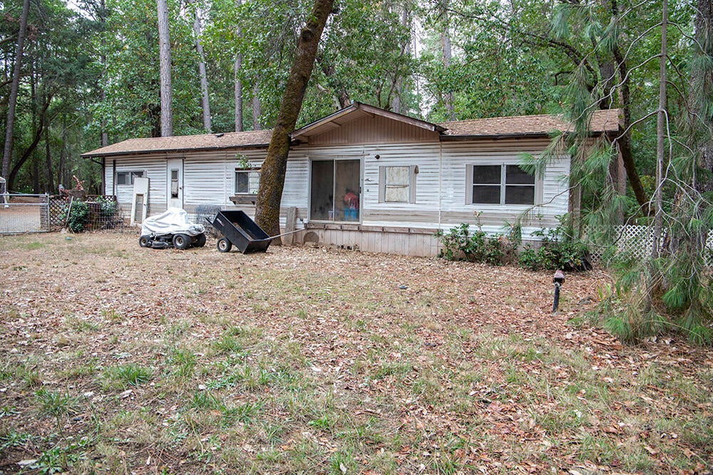 880 East Fork Road Williams, OR 97544 - Photo 18 of 47 18