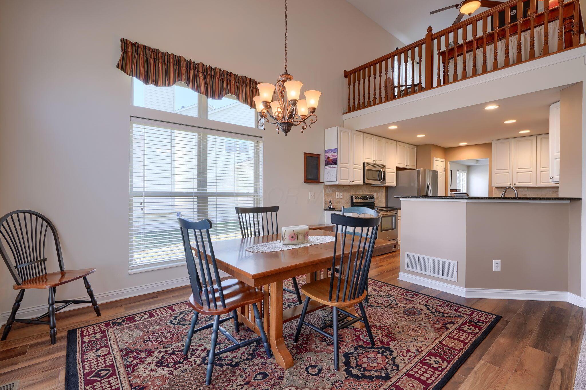 7732 Maple Run Lane Powell, OH 43065 - Photo 13 of 59 Chandelier