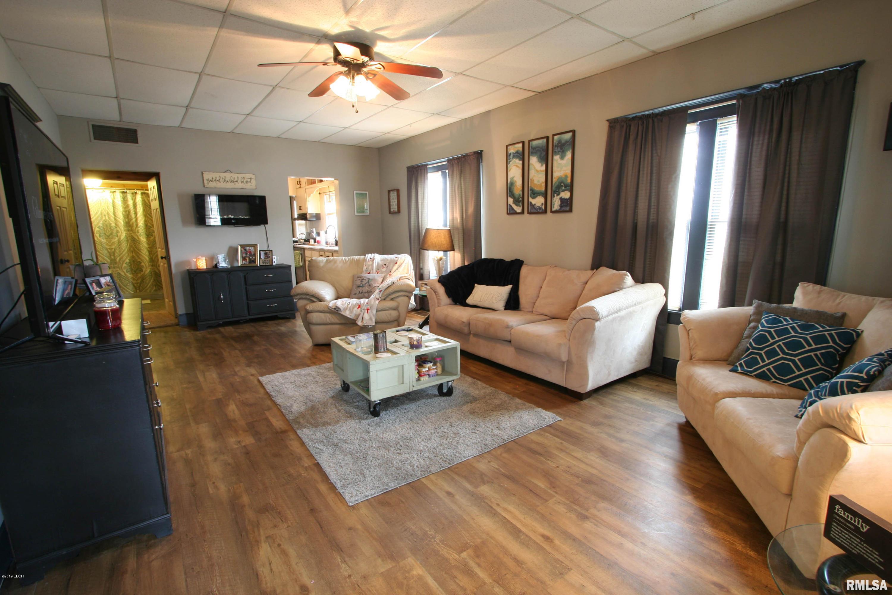 807 Trolley Road Eldorado, IL 62930 - Photo 2 of 12 Gallery Image 2