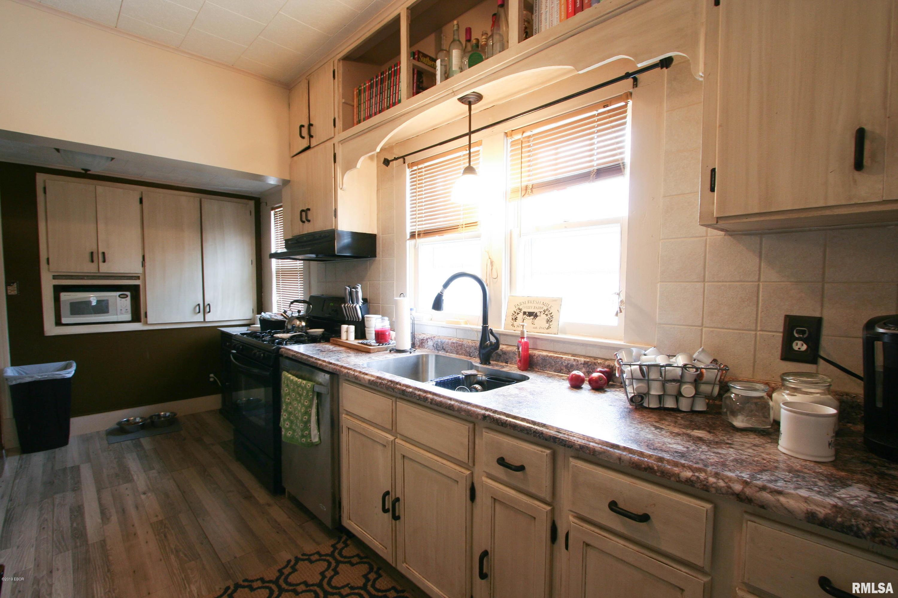 807 Trolley Road Eldorado, IL 62930 - Photo 4 of 12 Gallery Image 4
