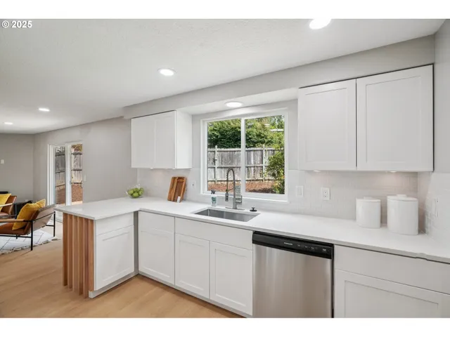 $559,000 | 208 Northeast 106th Street, Vancouver, WA 98685