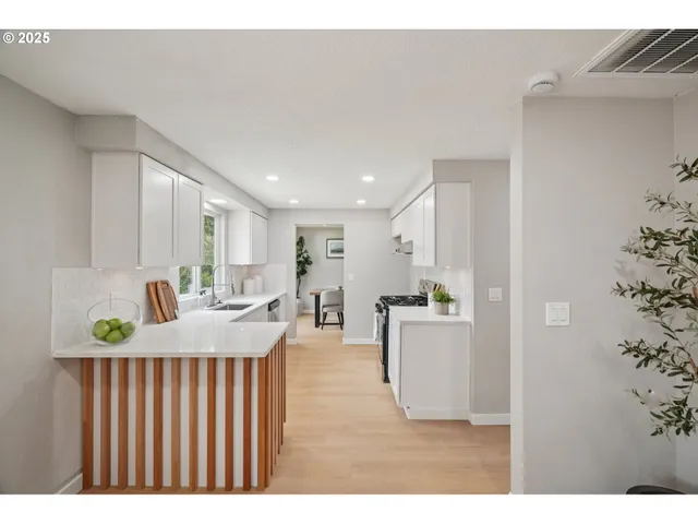 $559,000 | 208 Northeast 106th Street, Vancouver, WA 98685