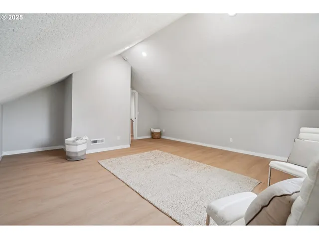 $559,000 | 208 Northeast 106th Street, Vancouver, WA 98685