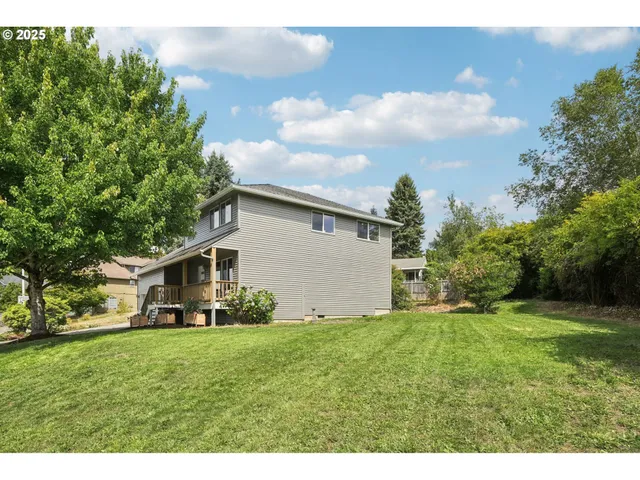 $559,000 | 208 Northeast 106th Street, Vancouver, WA 98685