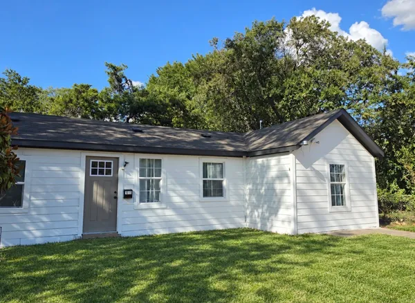 $1,650 | 10115 Sand Springs Avenue, Dallas, TX 75227