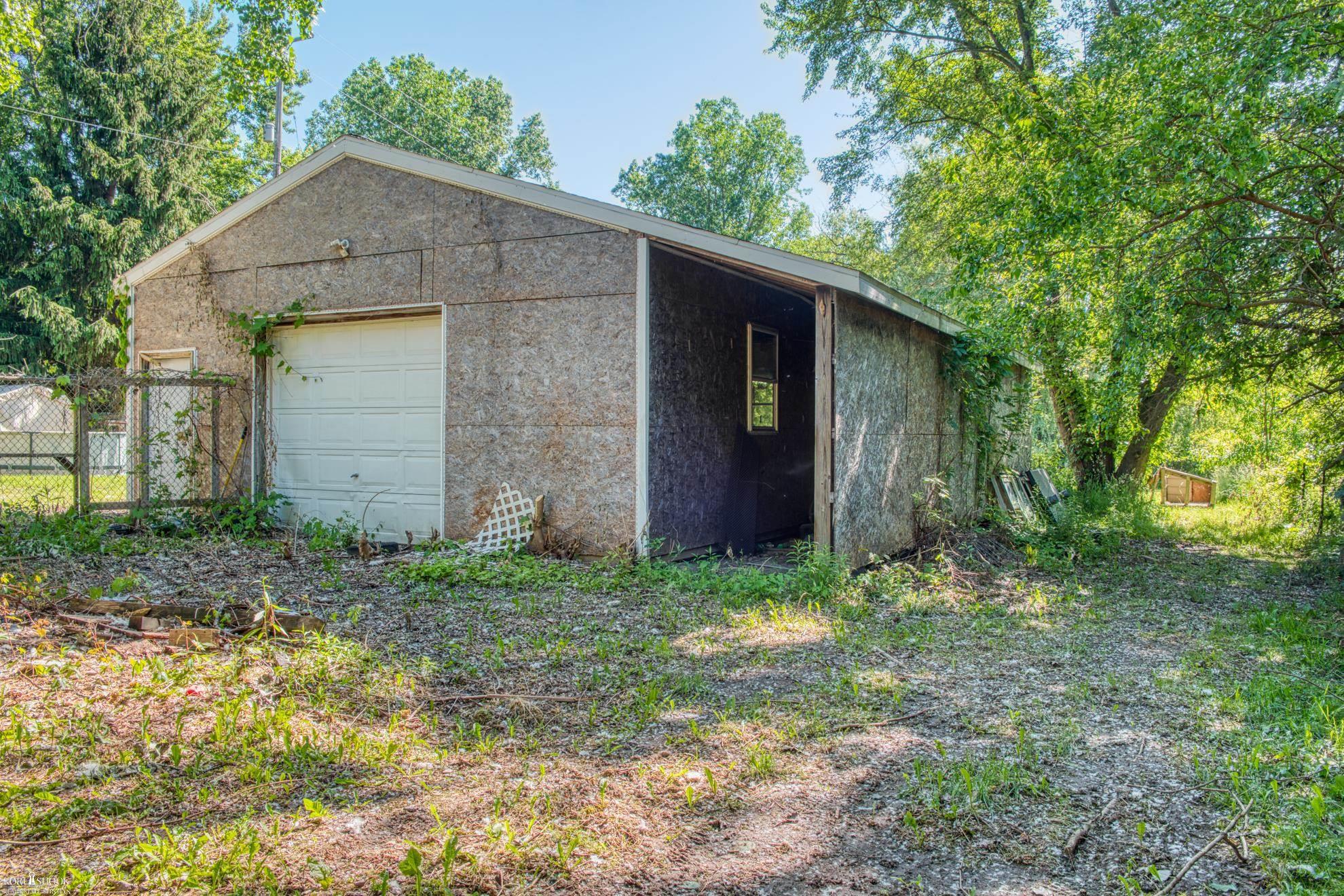 441 West Lansing Road Morrice, MI 48857 - Photo 21 of 26 50143976-2bc8cb72-bfc9-45d5-b585-bcc8b0f36cfa.JPG