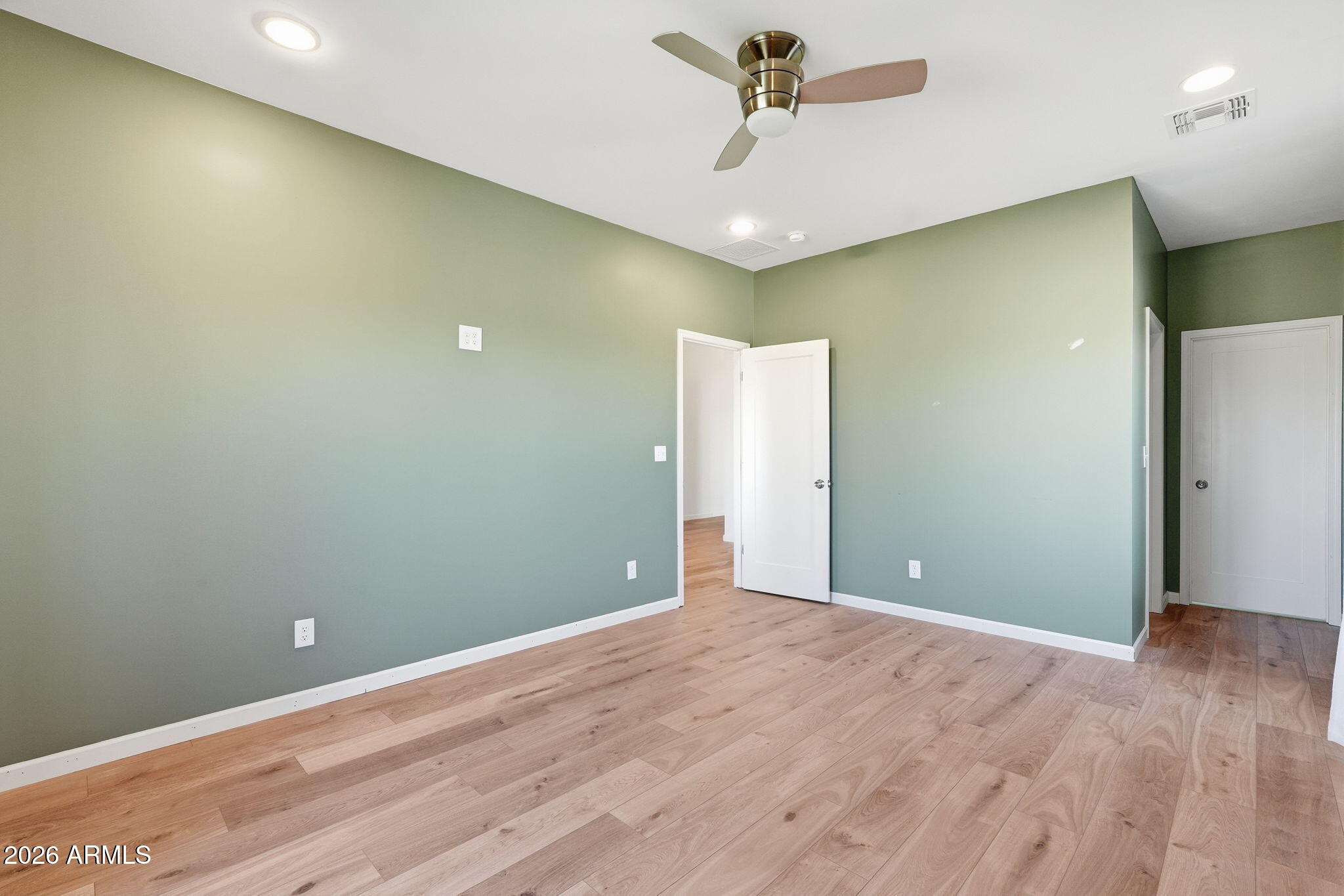 1289 South Oak Road Maricopa, AZ 85139 - Photo 17 of 39 a view of an empty room