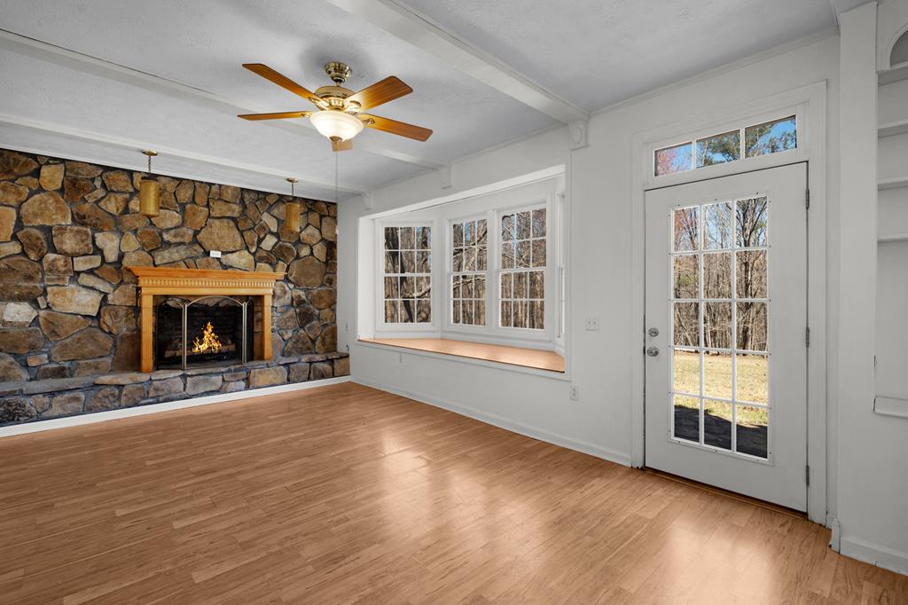 598 Kelso Road Jasper, GA 30143 - Photo 34 of 44 Living room on ground level