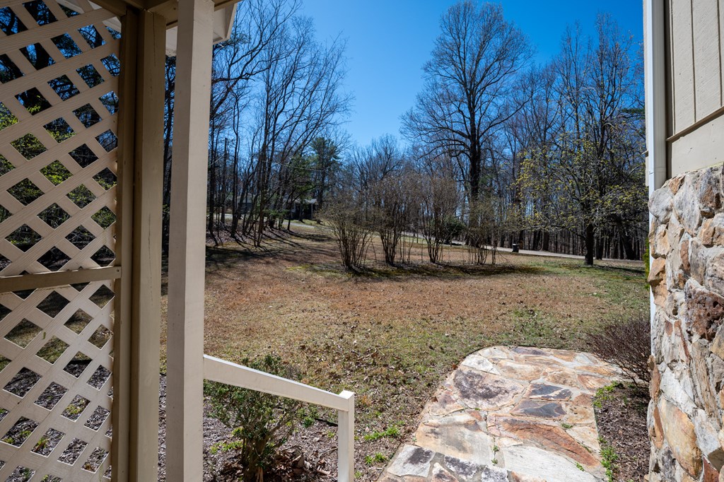 598 Kelso Road Jasper, GA 30143 - Photo 10 of 44 Entry foyer
