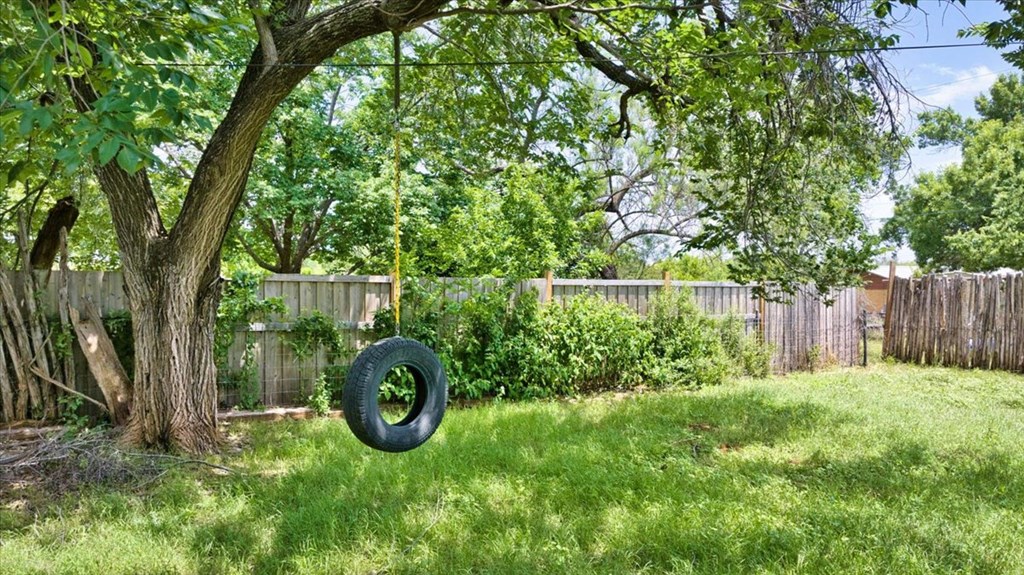 931 Doole Street Mason, TX 76856 - Photo 8 of 35