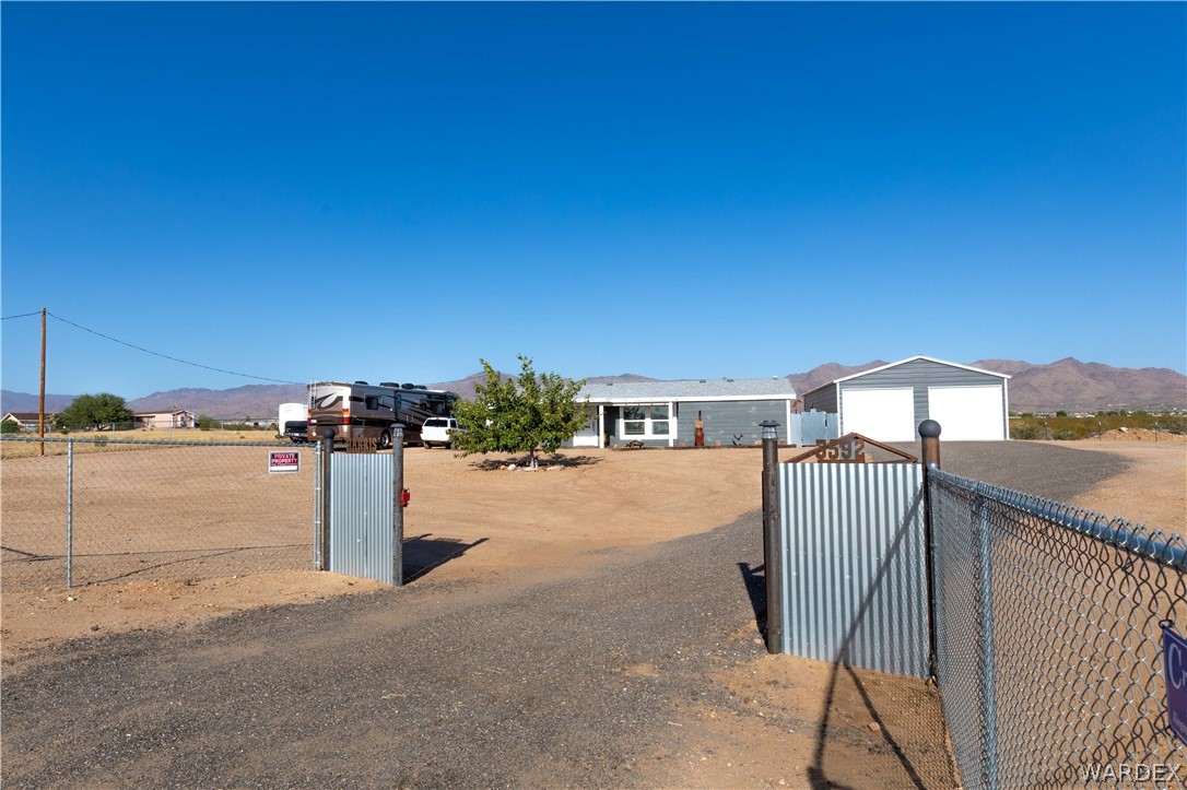 3592 Aguila Road Golden Valley, AZ 86413 - Photo 16 of 49