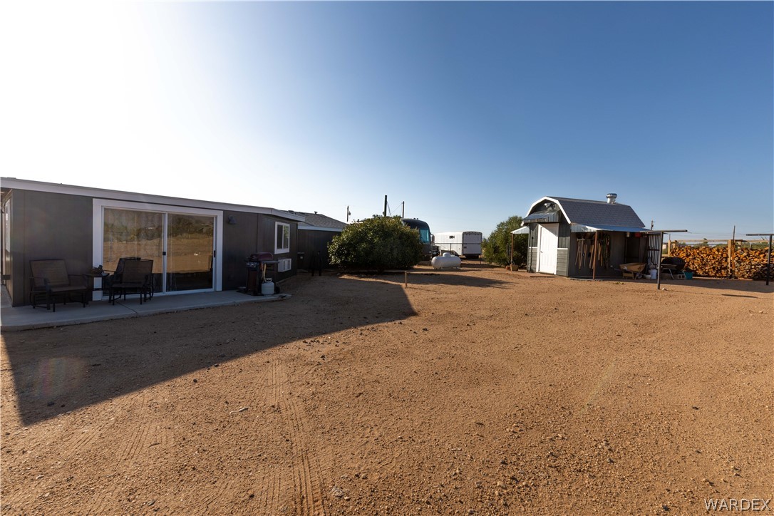 3592 Aguila Road Golden Valley, AZ 86413 - Photo 23 of 49