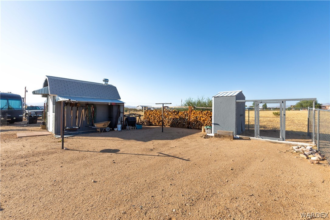 3592 Aguila Road Golden Valley, AZ 86413 - Photo 27 of 49