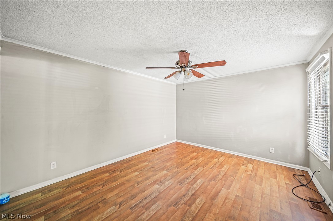 938 Som Center Road Cleveland, OH 44143 - Photo 20 of 35 Gallery Image 20