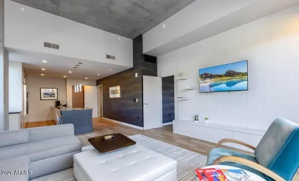 $1,250,000 | 5455 East Lincoln Drive, Unit 2001, Paradise Valley, AZ 85253