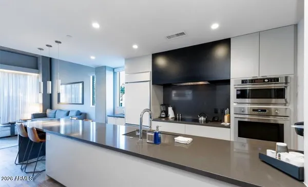 $1,250,000 | 5455 East Lincoln Drive, Unit 2001, Paradise Valley, AZ 85253