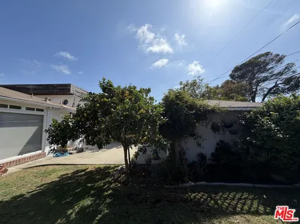 $1,900,000 | 12207 Palms Boulevard, Los Angeles, CA 90066