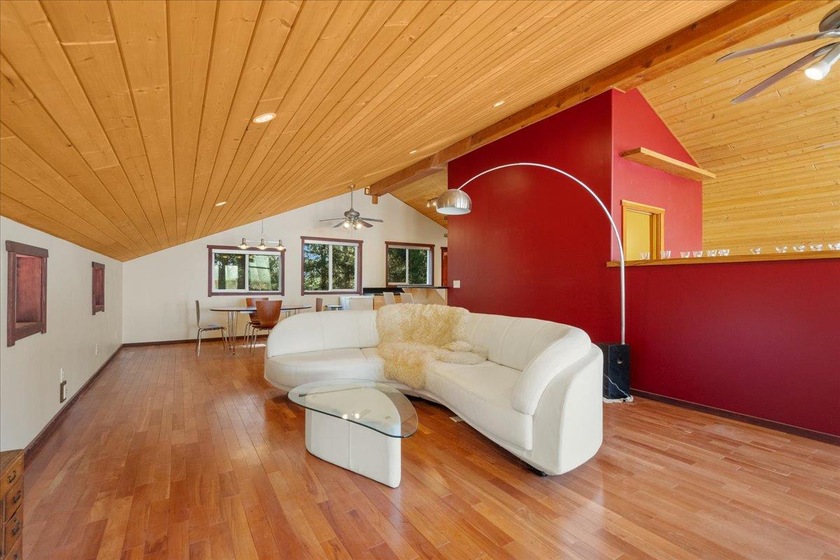 17607 Hooker Oak Road Nevada City, CA 95959 - Photo 7 of 38
