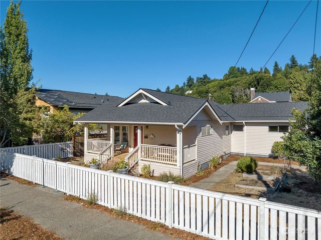 $1,075,000 | 2548 57th Avenue Southwest, Seattle, WA 98116