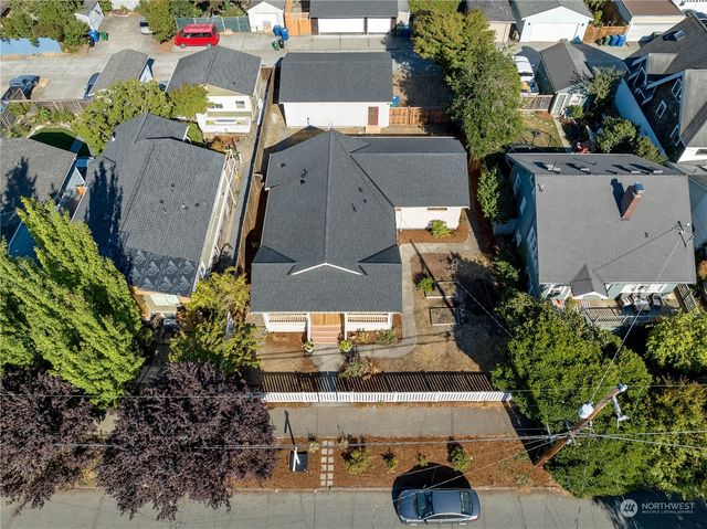 $1,075,000 | 2548 57th Avenue Southwest, Seattle, WA 98116