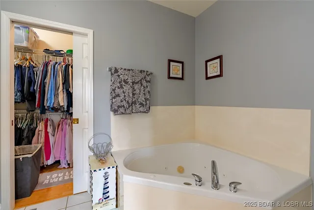 $450,000 | 5183 Vicus Castri, Osage Beach, MO 65065