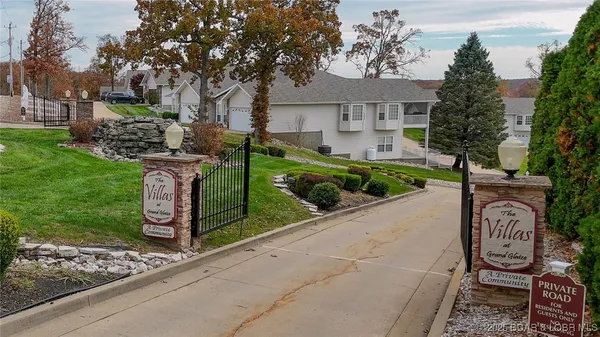 $450,000 | 5183 Vicus Castri, Osage Beach, MO 65065
