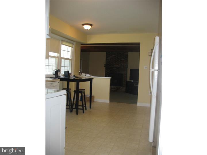 535 Cabot Drive Hockessin, DE 19707 - Photo 13 of 25 Kitchen