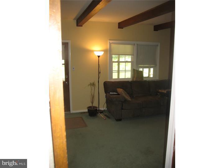 535 Cabot Drive Hockessin, DE 19707 - Photo 15 of 25 Family Room