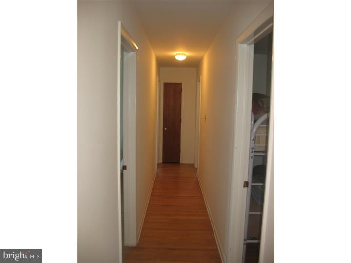 535 Cabot Drive Hockessin, DE 19707 - Photo 20 of 25 Hallway