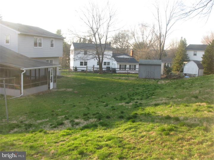 535 Cabot Drive Hockessin, DE 19707 - Photo 3 of 25 Exterior Back