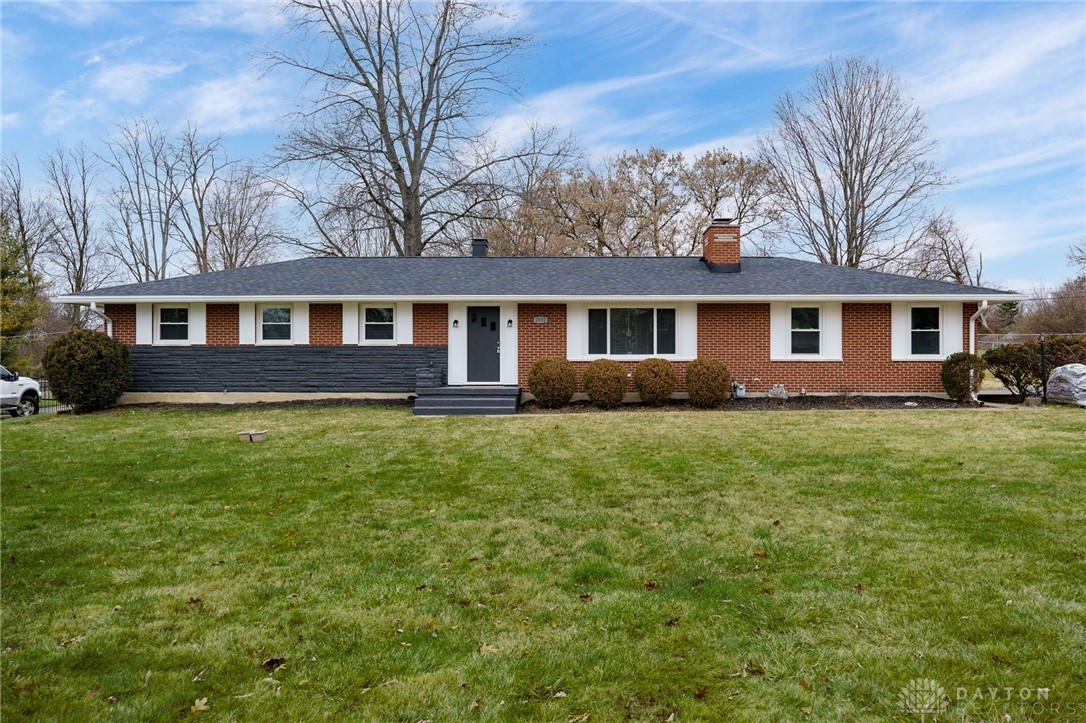 2852 Crone Road Dayton, OH 45434 - Photo 2 of 52