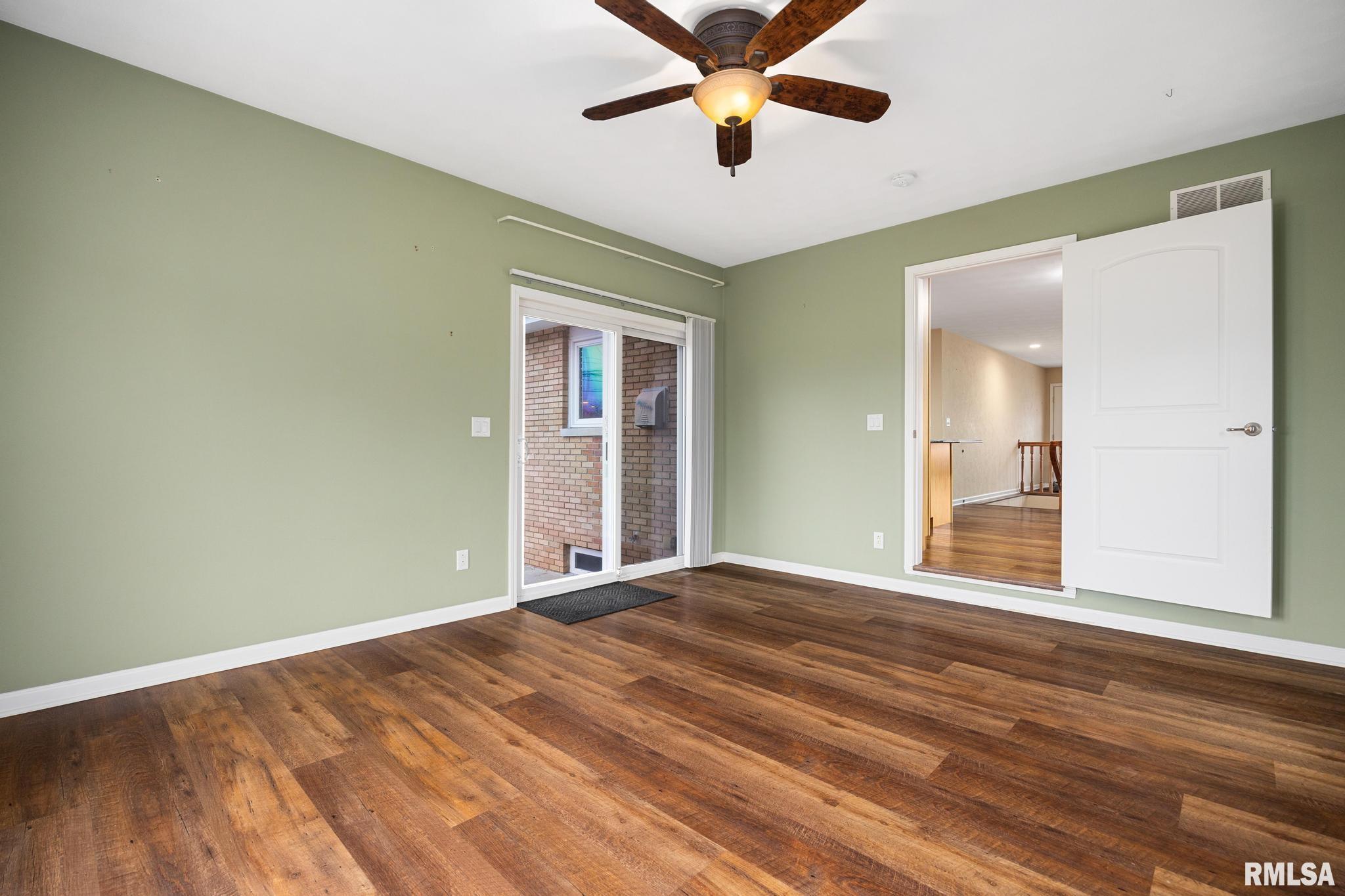 302 Sheridan Road Pekin, IL 61554 - Photo 15 of 44