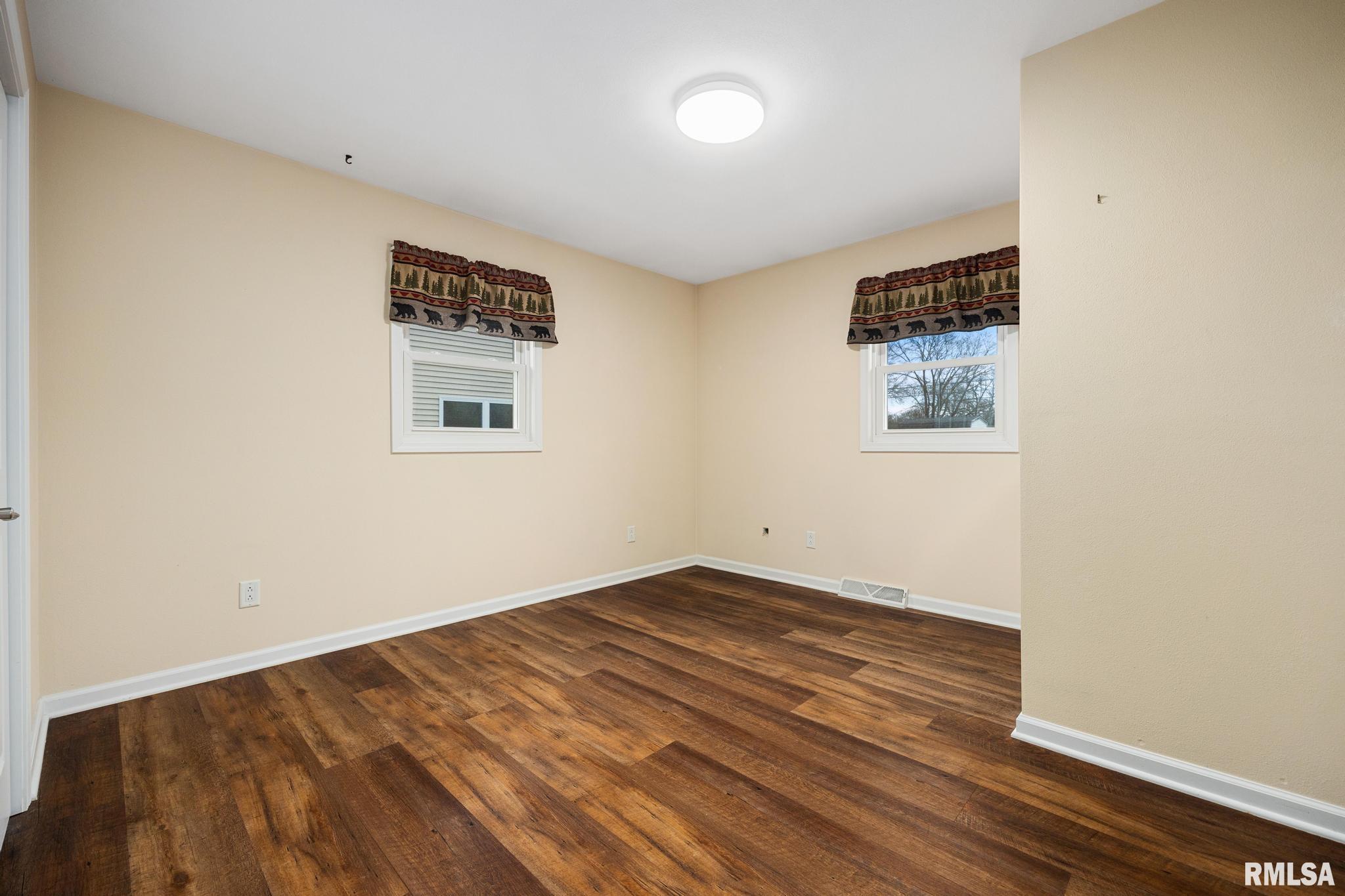 302 Sheridan Road Pekin, IL 61554 - Photo 21 of 44