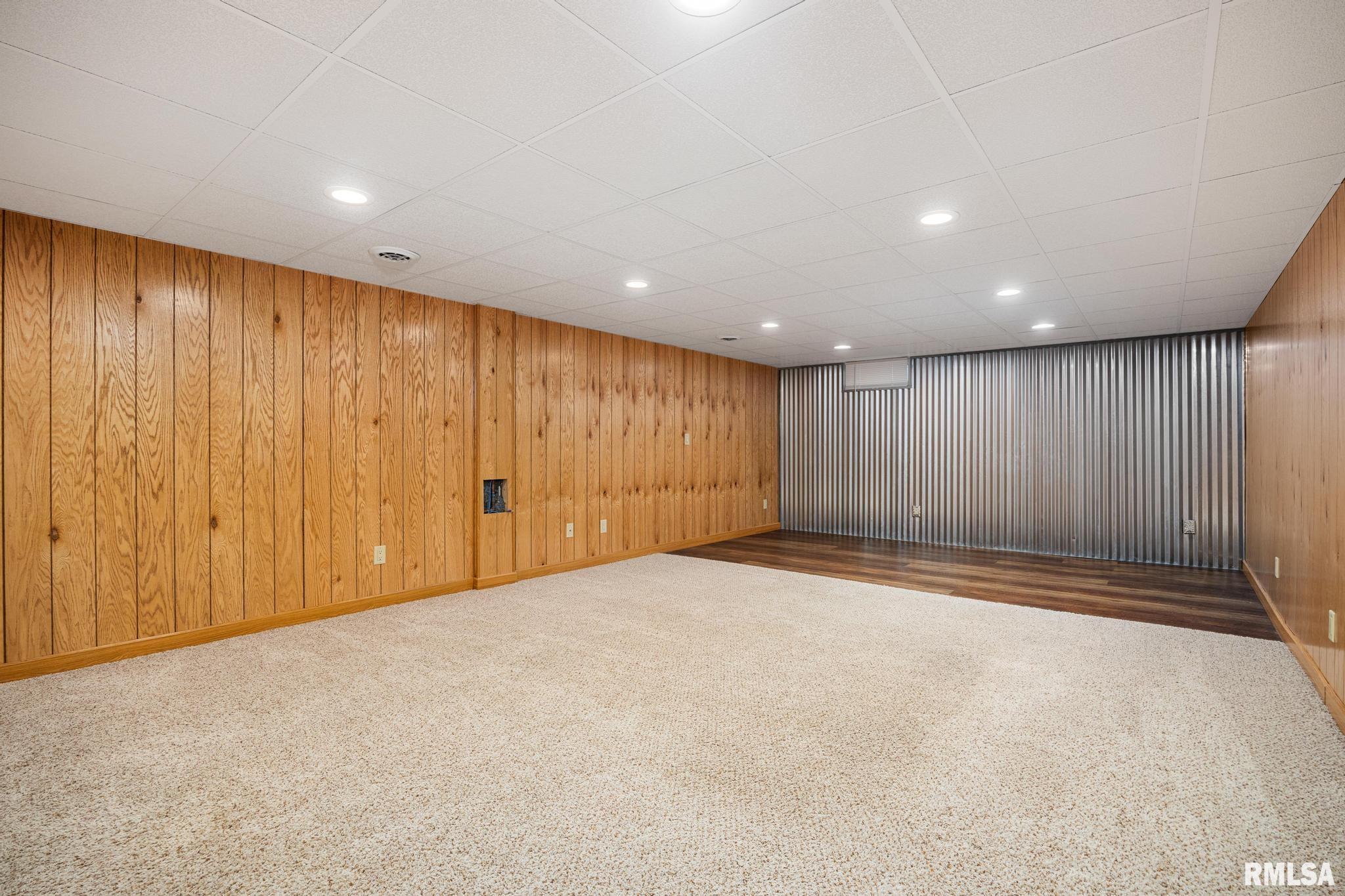 302 Sheridan Road Pekin, IL 61554 - Photo 24 of 44