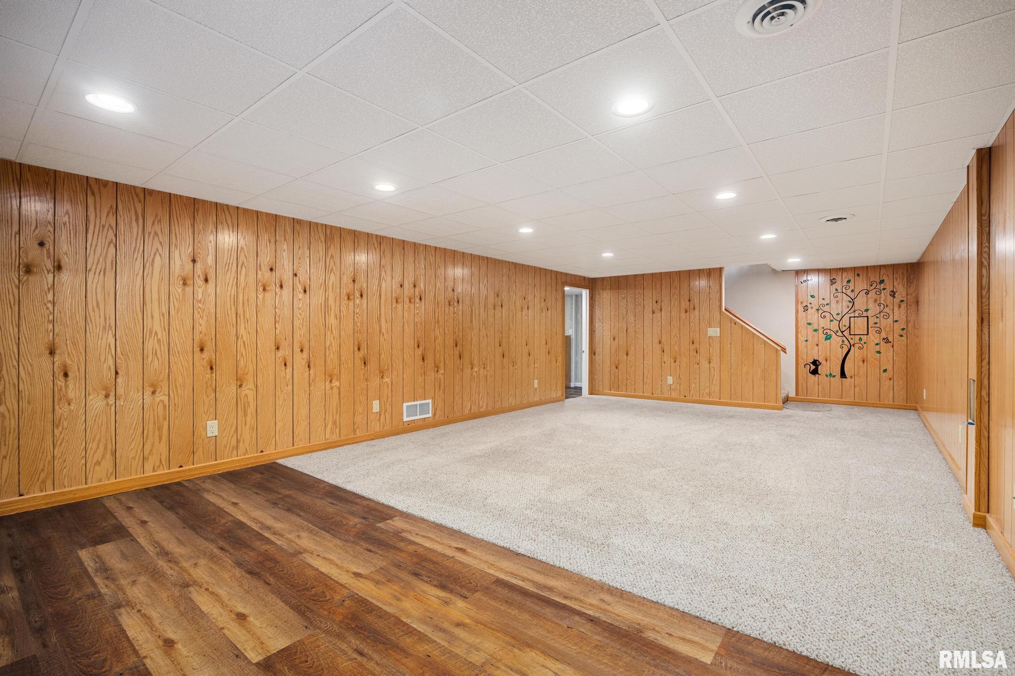 302 Sheridan Road Pekin, IL 61554 - Photo 25 of 44