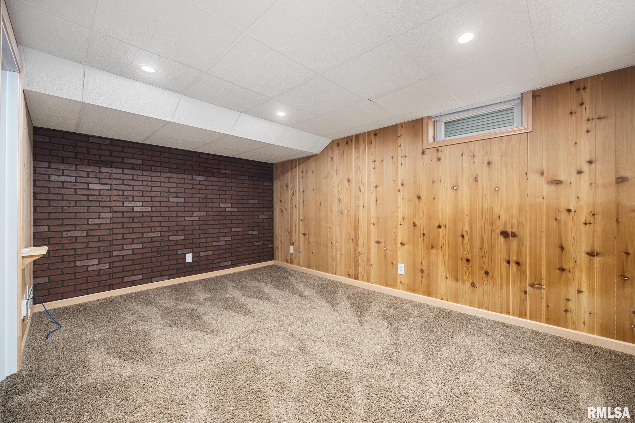 302 Sheridan Road Pekin, IL 61554 - Photo 26 of 44