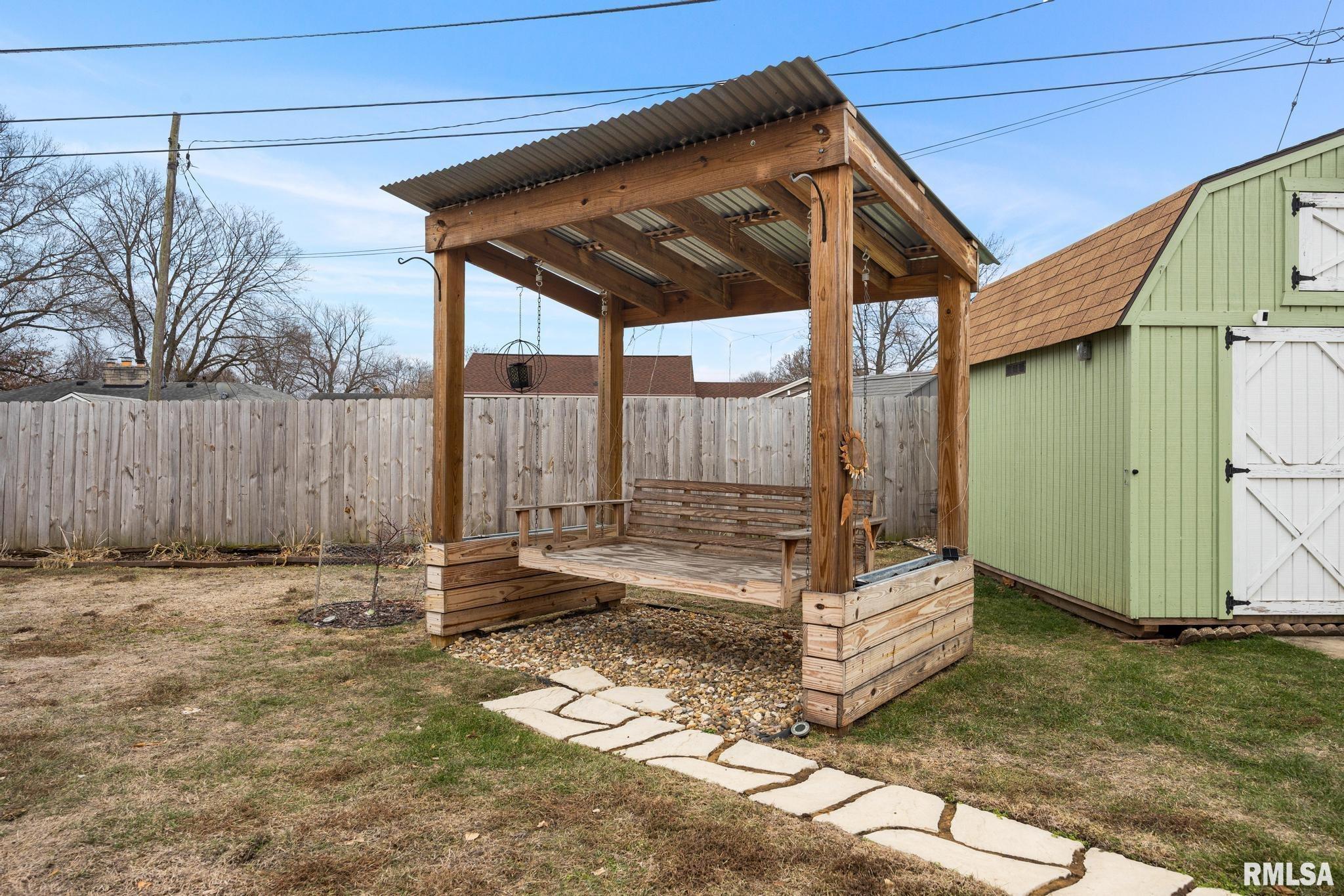 302 Sheridan Road Pekin, IL 61554 - Photo 39 of 44