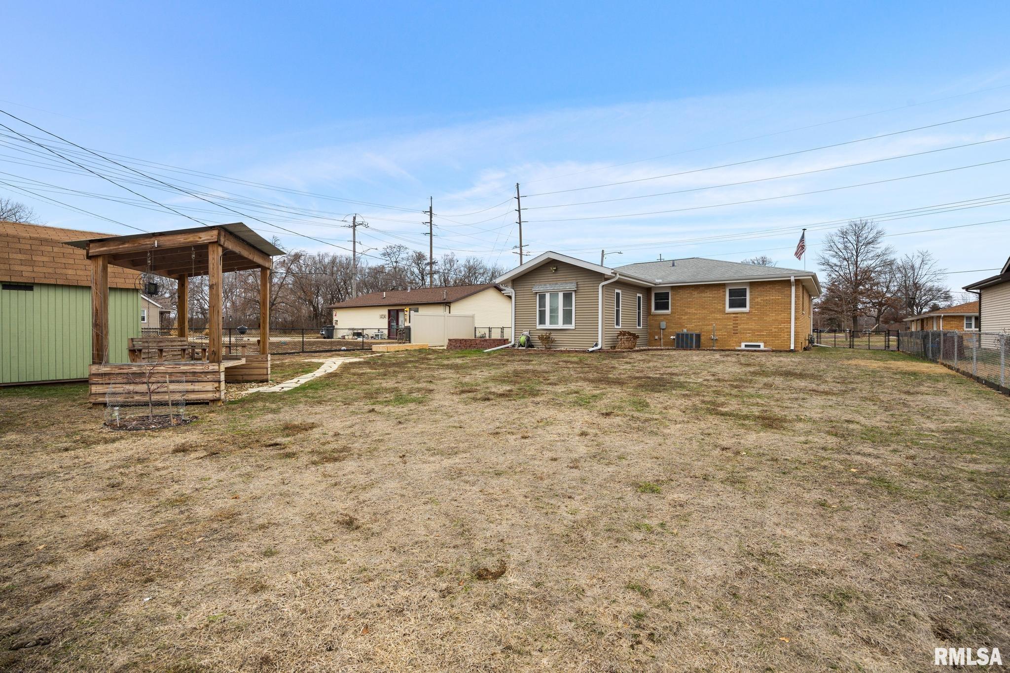 302 Sheridan Road Pekin, IL 61554 - Photo 40 of 44