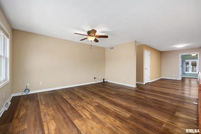 $184,900 | 302 Sheridan Road, Pekin, IL 61554