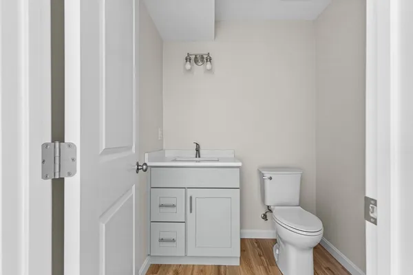 $619,900 | 393 Court Street, Unit 5, Plymouth, MA 02360