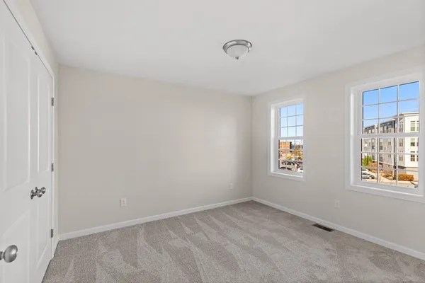 $619,900 | 393 Court Street, Unit 5, Plymouth, MA 02360